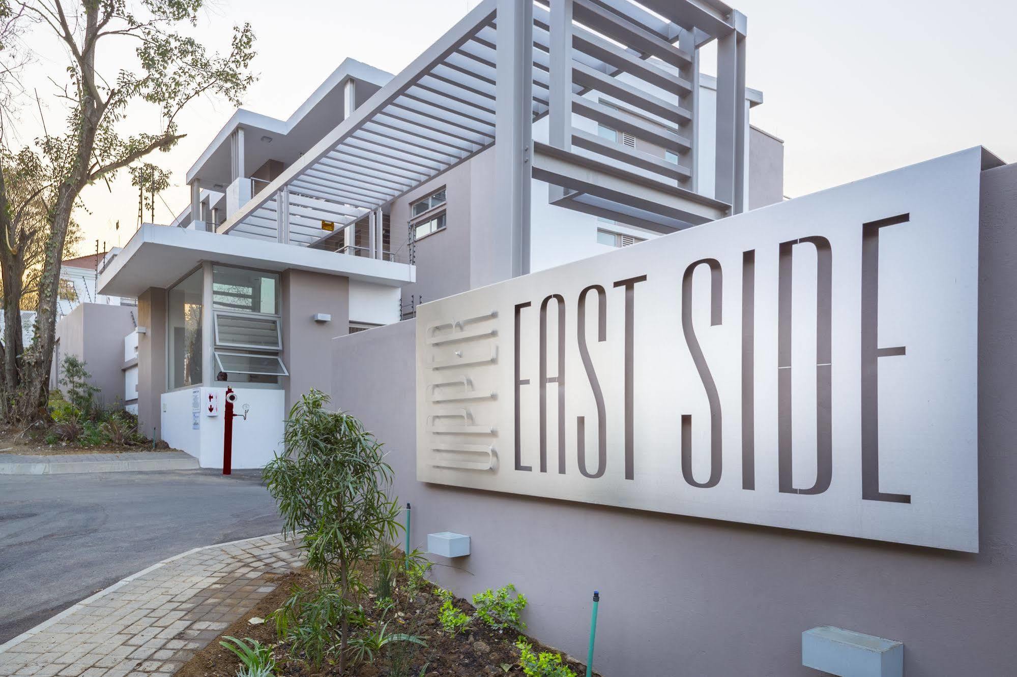 C.A.G - Upper East Side Lägenhet Sandton Exteriör bild