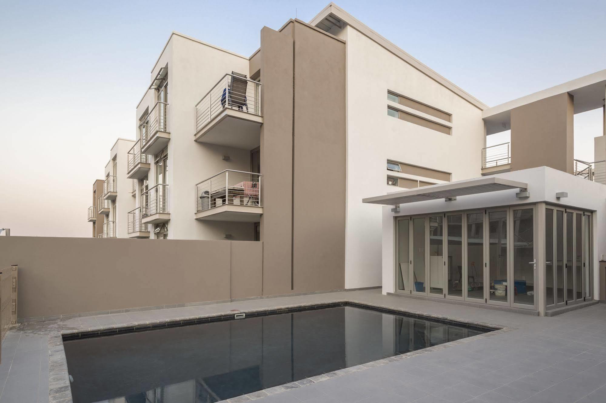 C.A.G - Upper East Side Lägenhet Sandton Exteriör bild